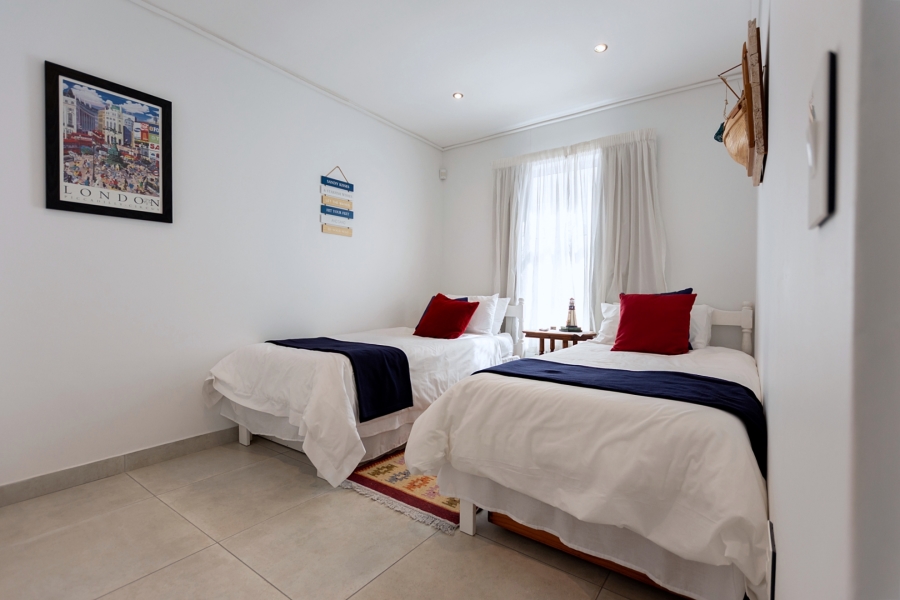 3 Bedroom Property for Sale in Golden Mile Western Cape